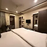 Raj Kamal Hotel